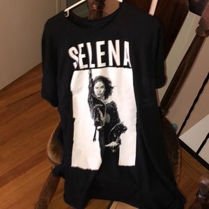 Selena band tee